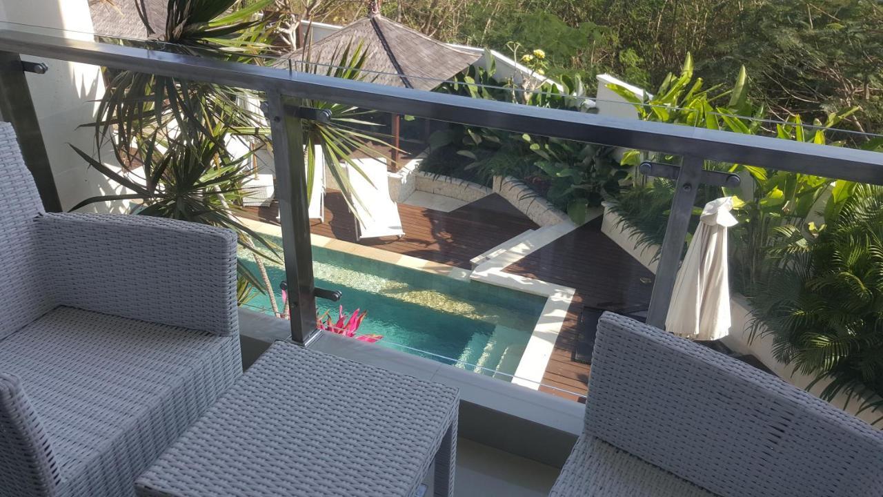 Adhiloka Hotell Uluwatu Exteriör bild