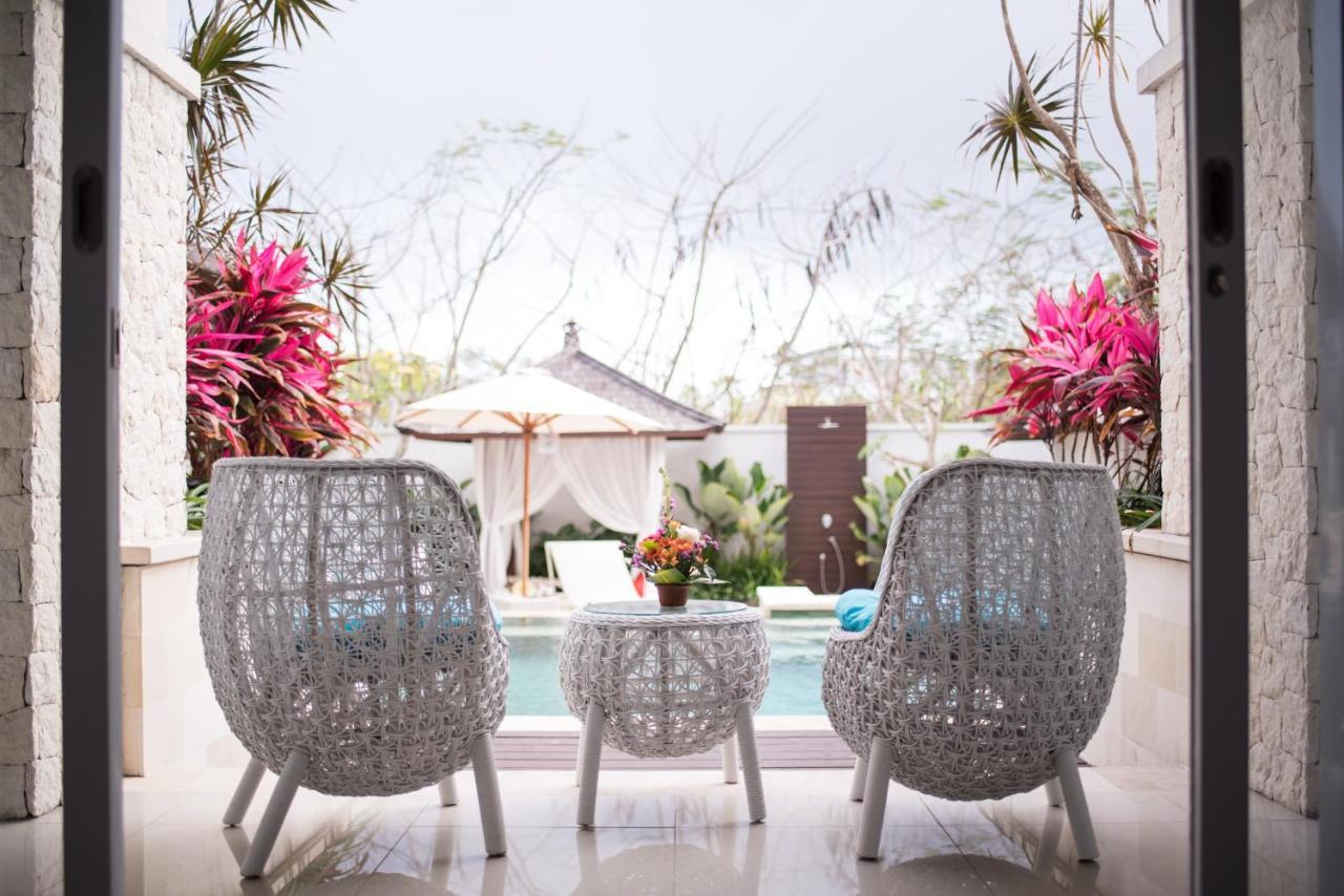 Adhiloka Hotell Uluwatu Exteriör bild