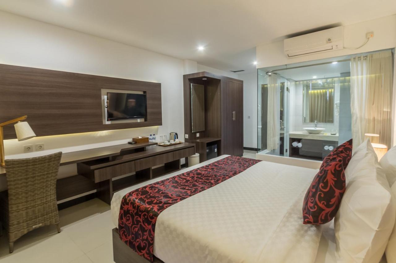 Adhiloka Hotell Uluwatu Exteriör bild